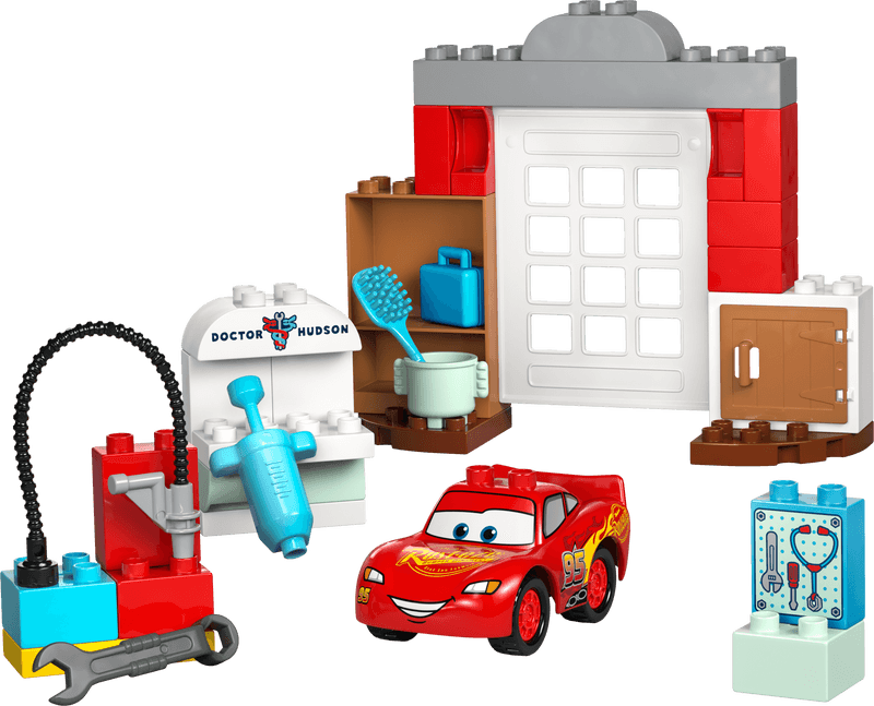 Productfoto LEGO McQueens bezoek aan Docs garage (10456)